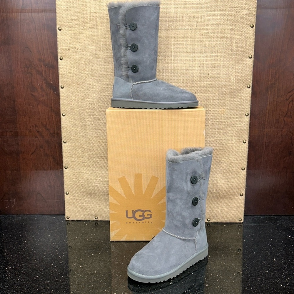 NEW UGG TALL BAILEY BUTTON GREY BOOT